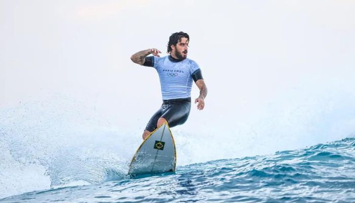 Filipinho avança e Brasil tem seis surfistas nas oitavas